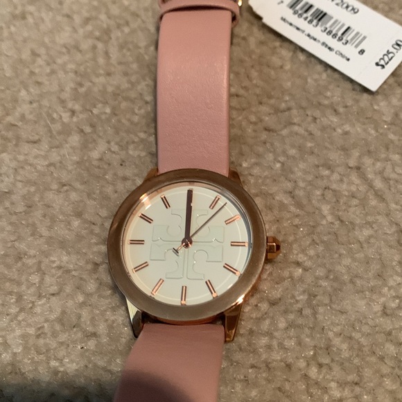 Tory Burch Watch New Watch / New Battery - Picture 6 of 7